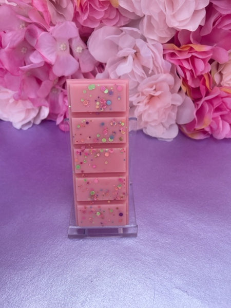 strawberry and lily wax melt snap bar