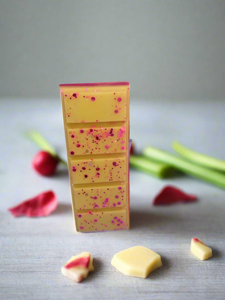 rhubarb and custard snap bar