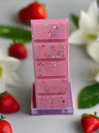 Strawberry and Lily Wax Melt Snap Bar